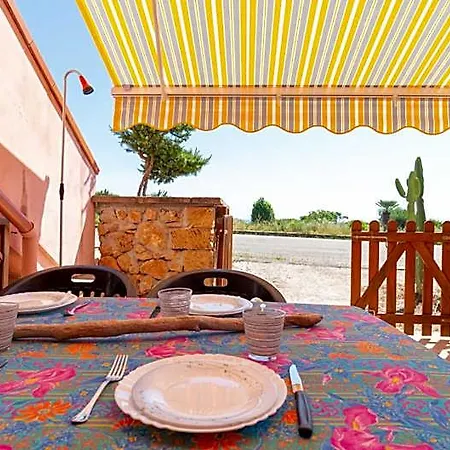 Ξενοδοχείο A Due Passi Dal Mare Nel Sinis-beachside Haven 3*